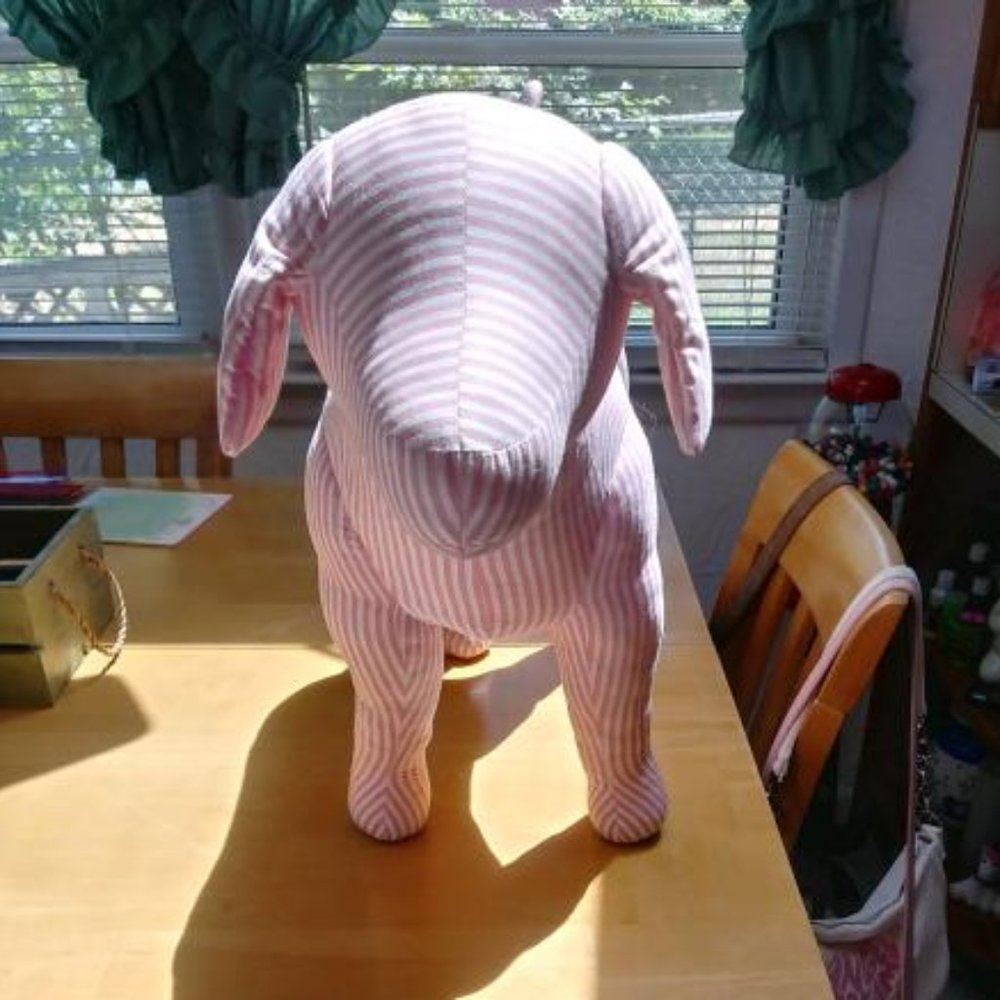 😍VS PINK LARGE SOFT BODY DISPLAY DOG-HTF